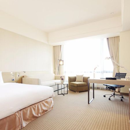 Academy Hotel Тайнань Экстерьер фото
